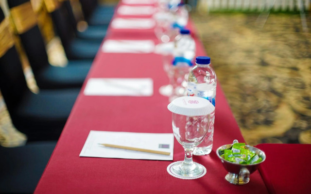 Adhiwangsa Hotel & Convention Hall