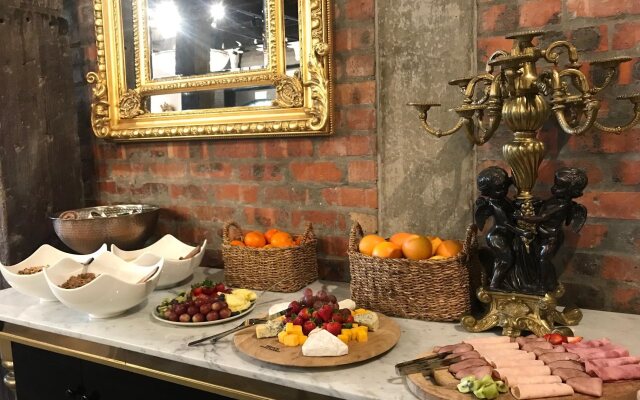 ONOMO Hotel Waterfront