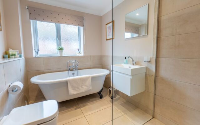 1 Regent Square