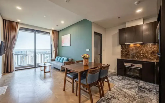 Parkland Riverside Luxury Vacation