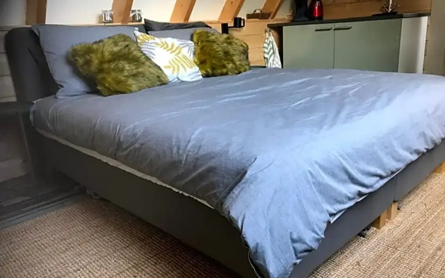 T’ Hogeland Ainrom