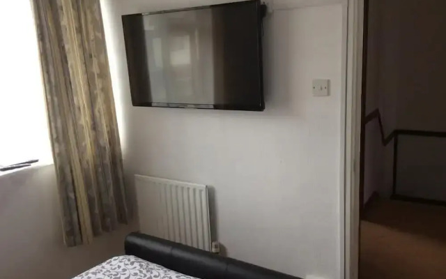 Abbey Wood Leisure House