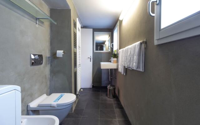 Mamma Ciccia Holiday Home - La Tour Orange Varenna