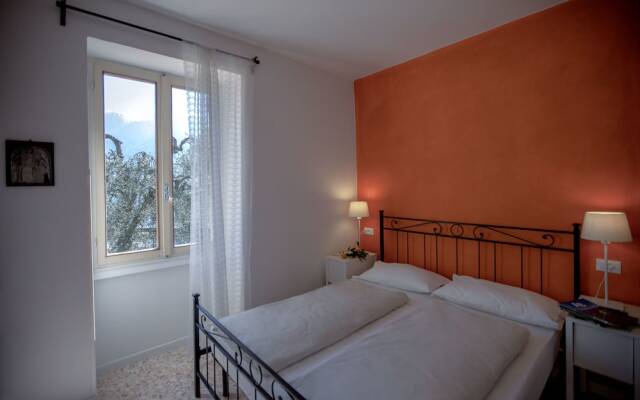 Hotel e Appartamenti al Prà de la Fam
