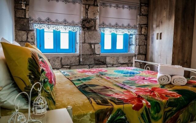 Mavi Ruzgar Alacati Hotel - Adults Only