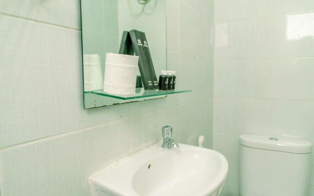 Comfort Studio (No Kitchen) at Aeropolis Apartment