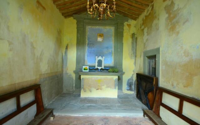 Tuscan Hideaway With Pool