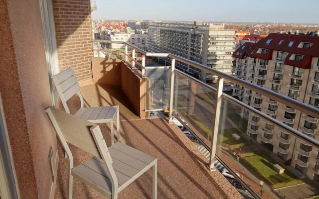 Apartment Nieuwpoort Near Sandy Beaches