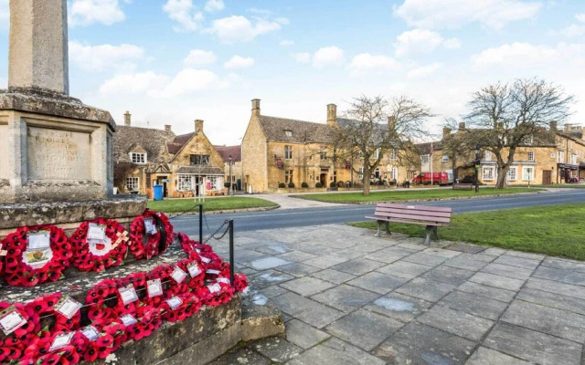 Stunning Cotswolds Mews Home in Broadway Village