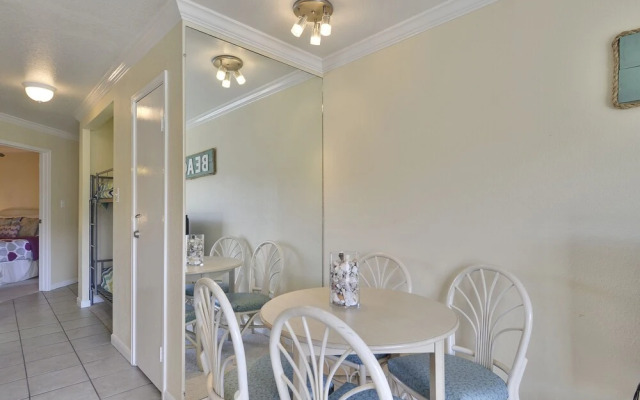 BC's Beach Condo-Victorian 6208
