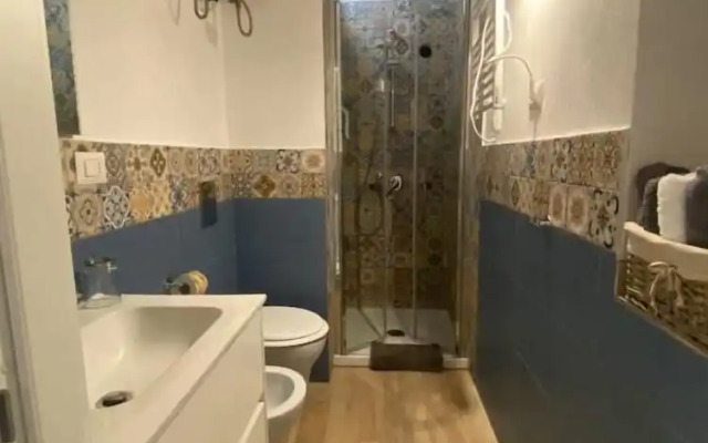 Bari LandLord 31