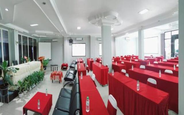 Citra Mulia Hotel