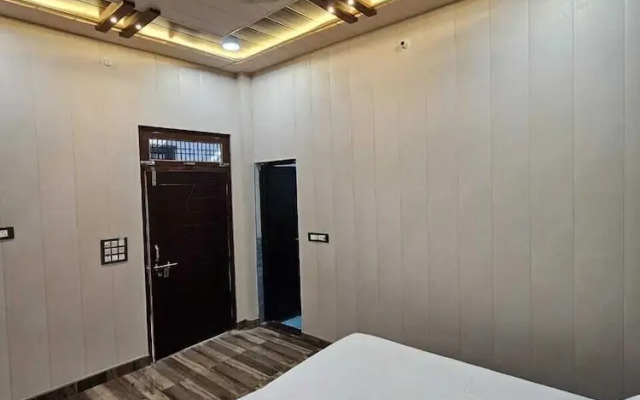 Vinayak Guest House