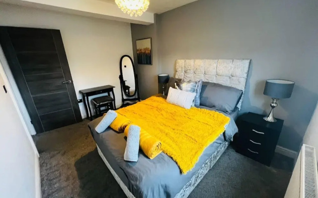 Stay in Comfort , Completely Renovated