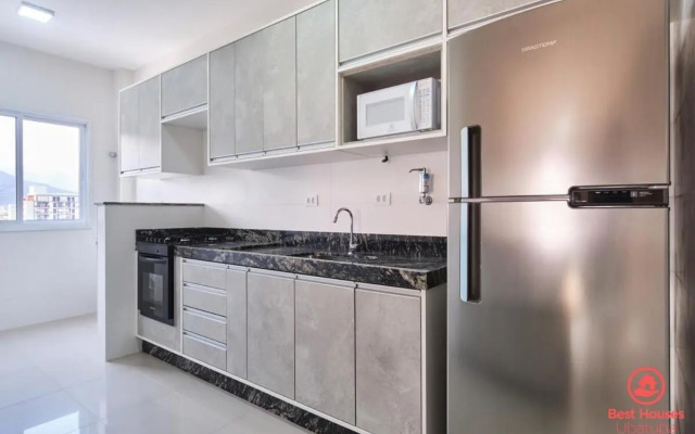 BH15: Apto charmoso com piscina e churrasqueira