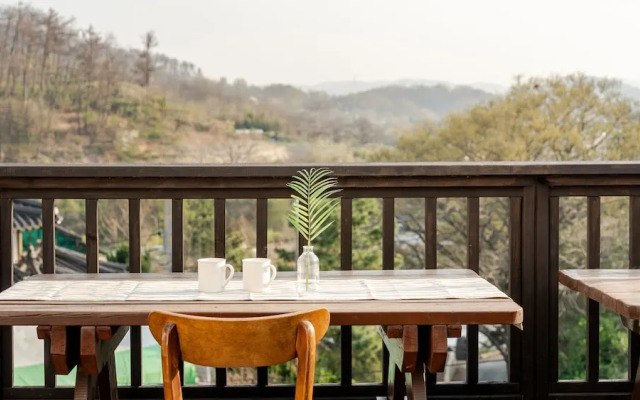 Yeonorang Park Pool Villa in Pohang