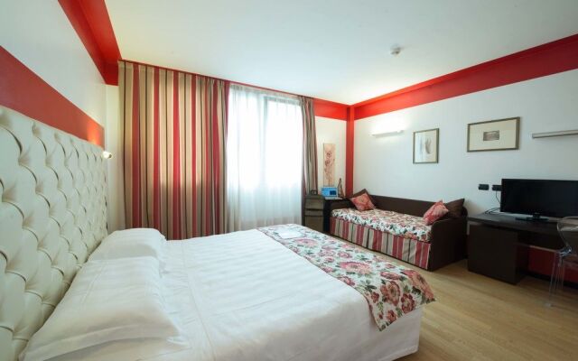 Continental Urban Art Hotel