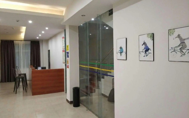 Haikou Yijia Apartment (Provincial Children's Hospital)
