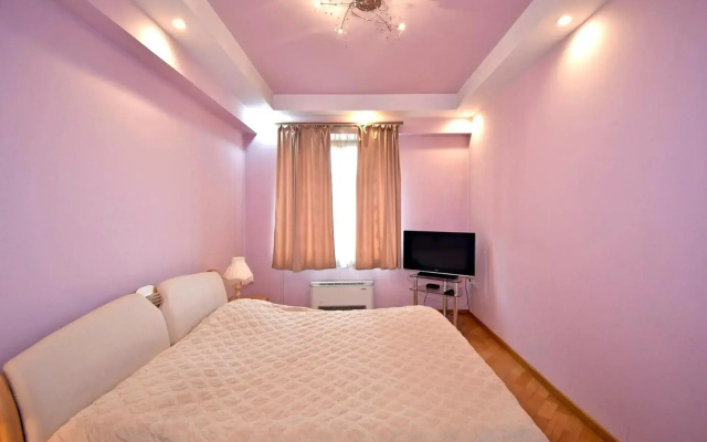 Northern Avenue 2 Bedroom Apertment With Great View HH656