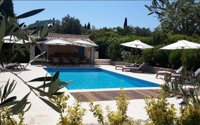 Aux charmes de grasse