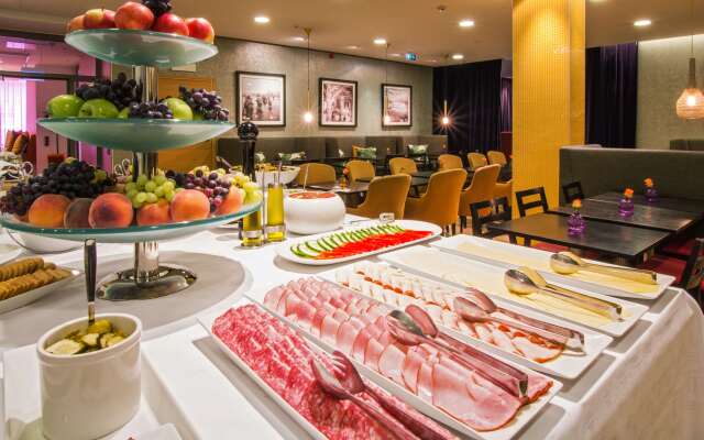 Best Western Plus Time Hotel