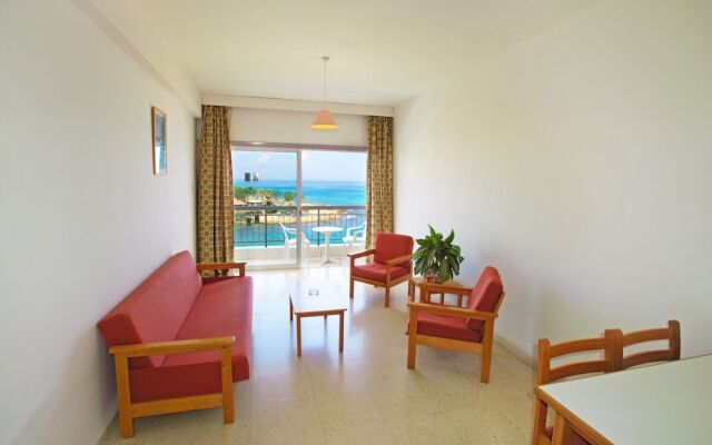Pola Costa Beach Hotel Apartment