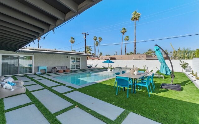 Poolside at Panorama