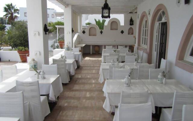 Porto Scoutari Romantic Hotel