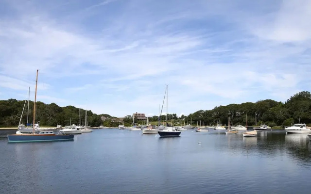 5 Redgate Lane Home by RedAwning