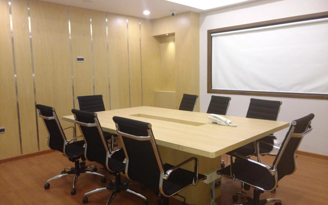 NK Grand Park Hotel