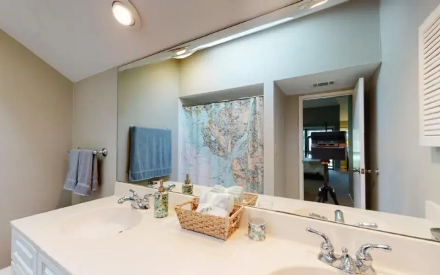 903 Inverness Village