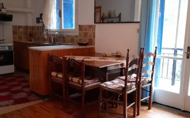 Aetofolia Melissourgoi