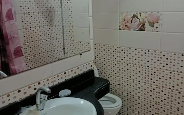 شقة علي البحر مباشرة في المندرة