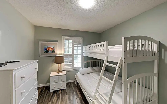 Emerald Port Of Call by Southern Vacation Rentals