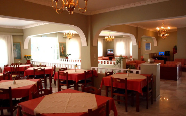 Albatros Hotel