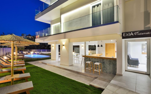 Stylish S&k 'k' Villa 200m From The Beach