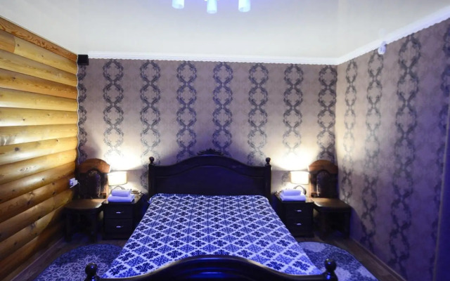 Гостиный Дом