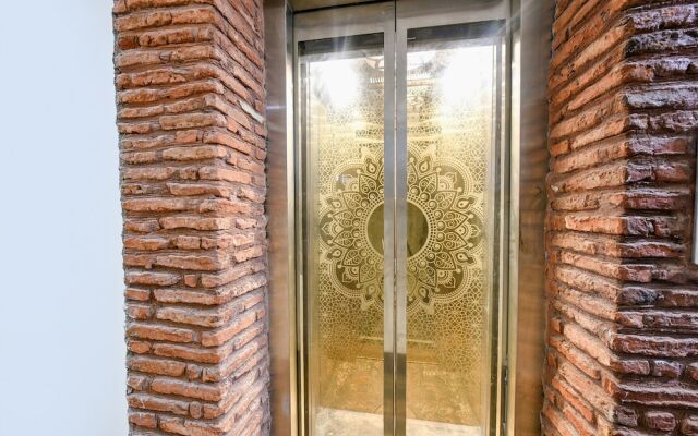Fabhotel Nirvana Grand By Io