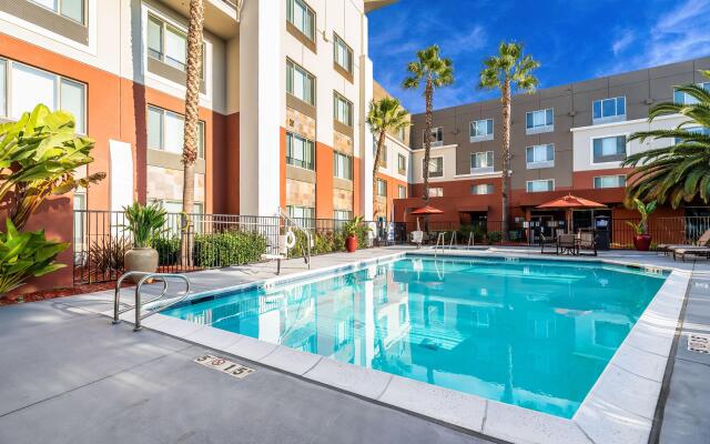 Holiday Inn Express Fremont-Milpitas Central by IHG