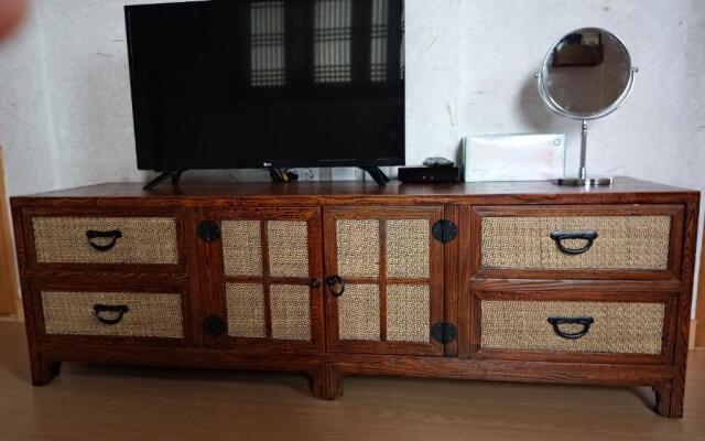 Mirinae Hanok Tradiational House