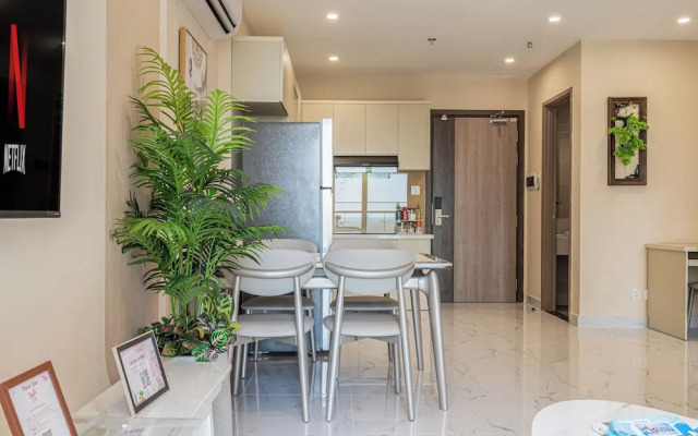 LA Nest 1BR  River View  Near Vincom