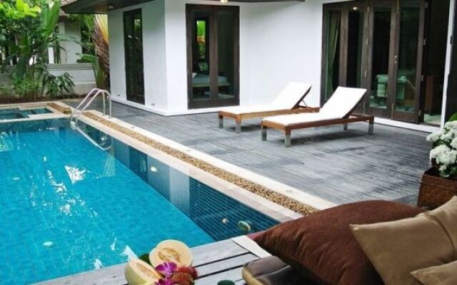 Phuket Ratchamaka Pool Villa