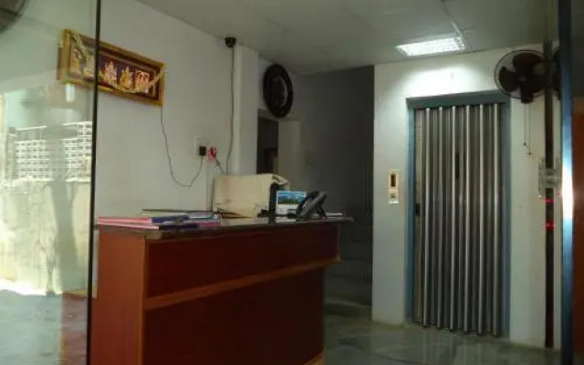 Samrat Guest House KK Nagar