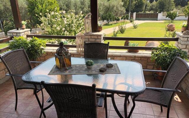 ZENIA Pelion garden house
