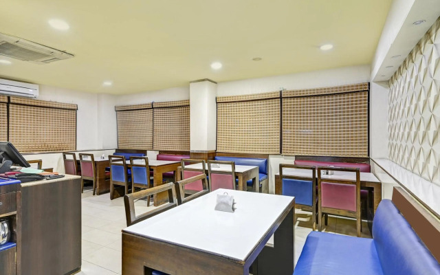 Super OYO Townhouse OAK Hotel Belsons Taj Mahal