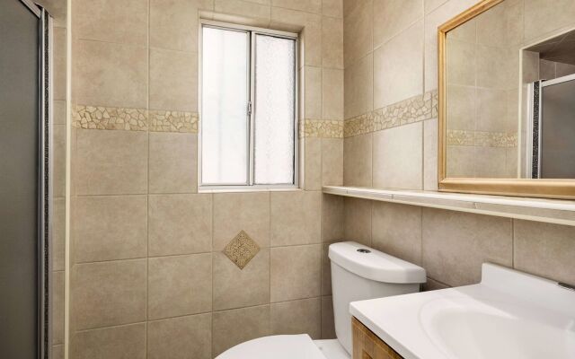 Travelsuites Inn