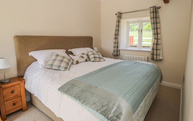 Lake Farm Cottage