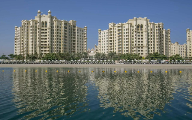 Luxurious Sea View Apartment - Four Beach Access