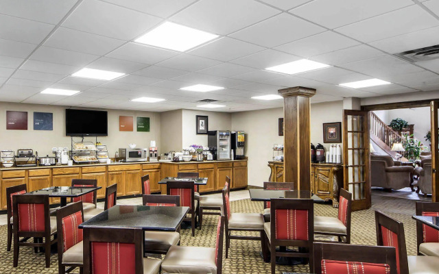 Comfort Inn & Suites Ponca City near Marland Mansion
