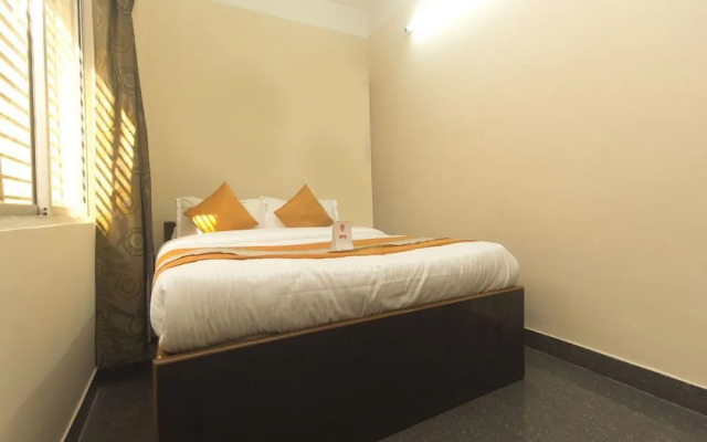 Sky Line Lodge by OYO Rooms